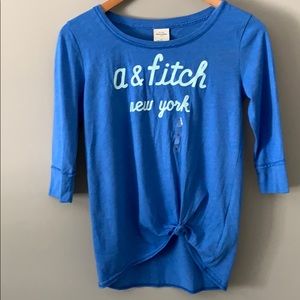 Abercrombie kids knotted tee